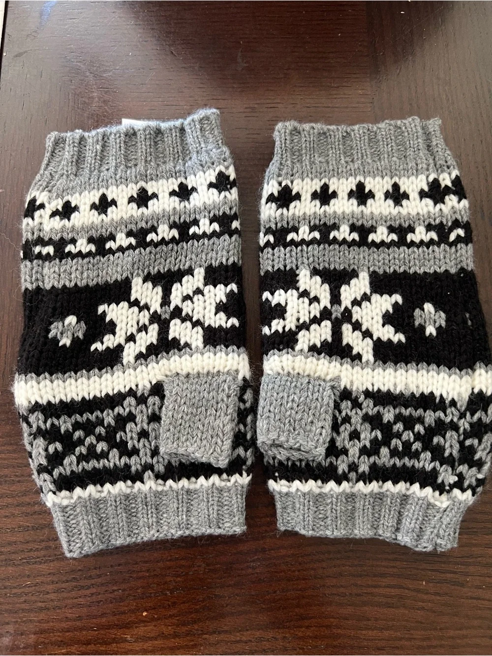 Old Navy Black, Gray & White Nordic Knit Fingerless Mittens